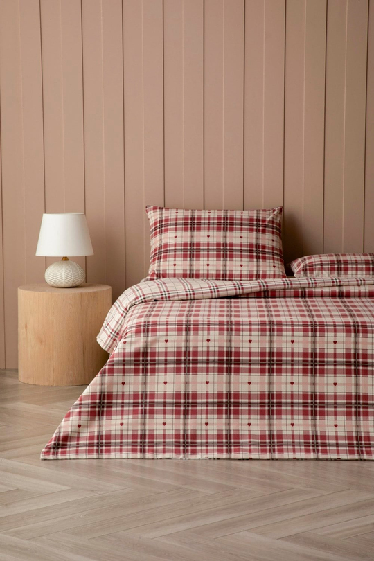 Winter Embrace Flanel Çift Kişilik Çarşaflı Nevresim Takımı 200x220 cm Kırmızı - Krem