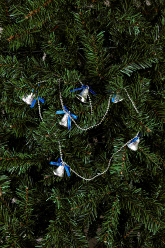 Blg Yılbaşı Çamağacı Zincirli Çan Süs 120 Cm Gümüş KycShp 471408