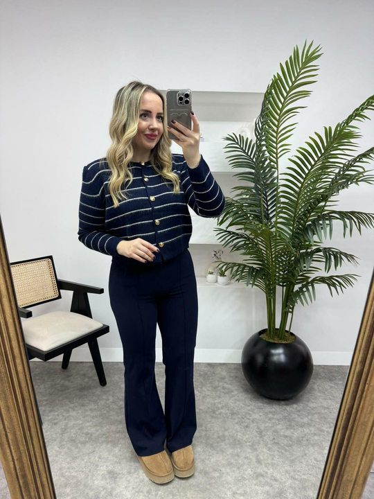 Vatkalı Gold Düğmeli Lacivert Hırka