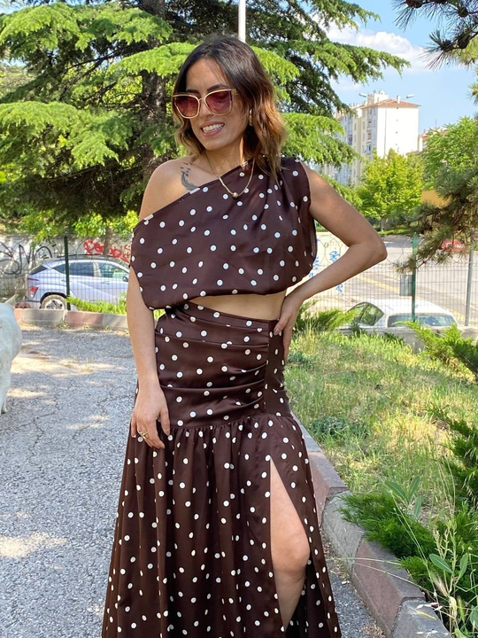 kahve krem puantiye etek takım