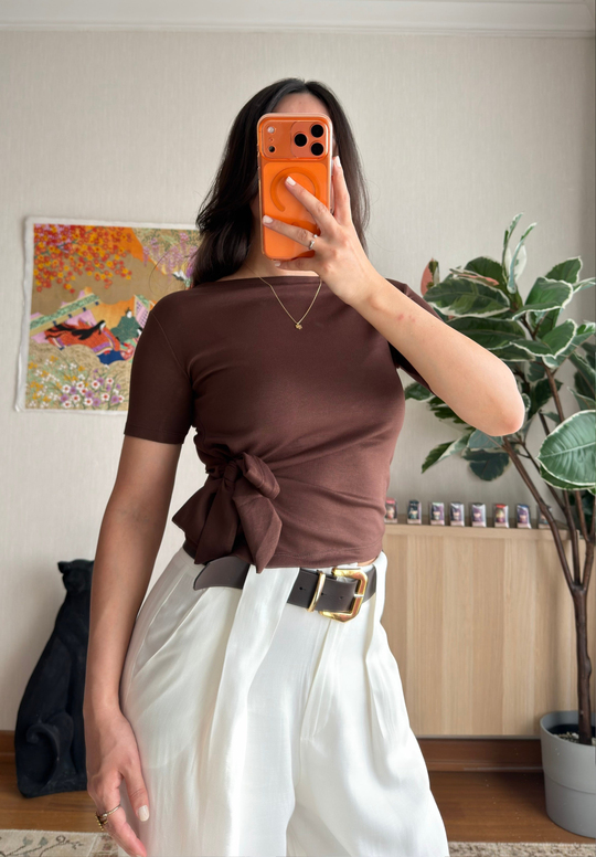 Asira Yan Bağlamalı T-Shirt Kahve