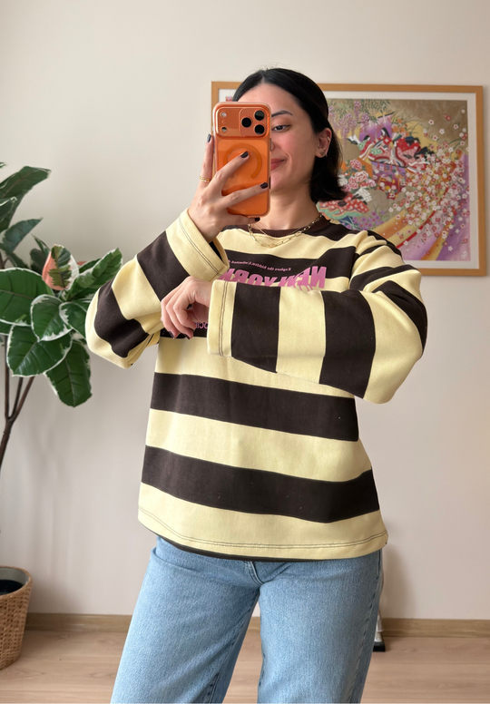 Kalın Çizgili New York Baskılı Oversize Sweatshirt Kahve