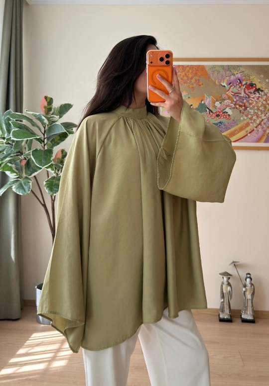 Mina Büzgülü Yaka Yarasa Kol  Bluz Olive