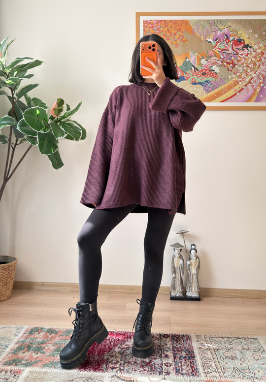 Yırtmaç Detaylı Oversize Triko Kazak Mürdüm