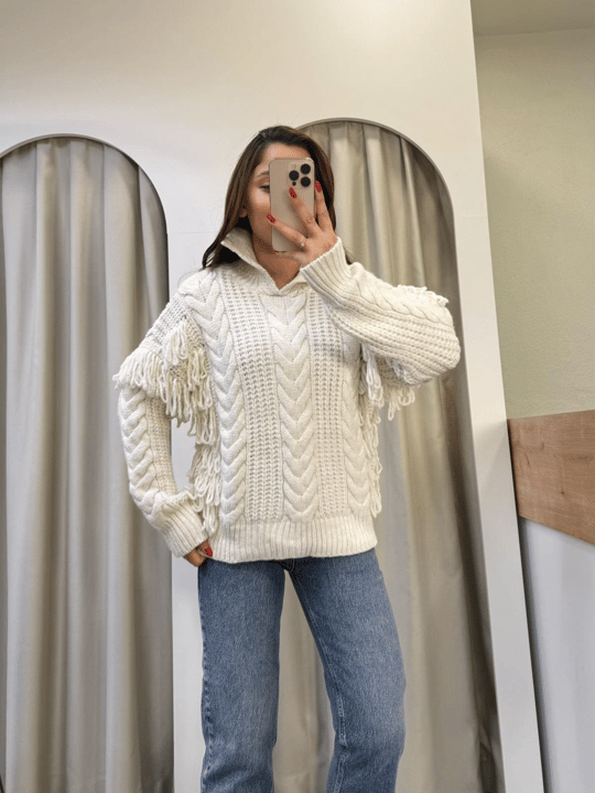 Elegan Krem Saçaklı Kazak