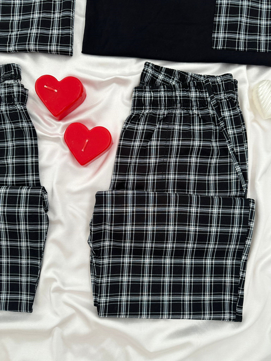 Siyah & Beyaz Ekose Çift Pijama Seti