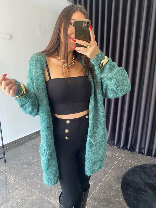 Siyah Crop