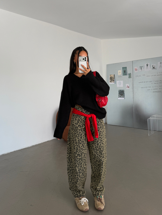 Oversize V Yaka Kazak - Siyah