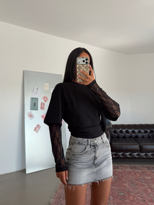 Oturtmalı Kolları Dantel Basic T-shirt - Siyah