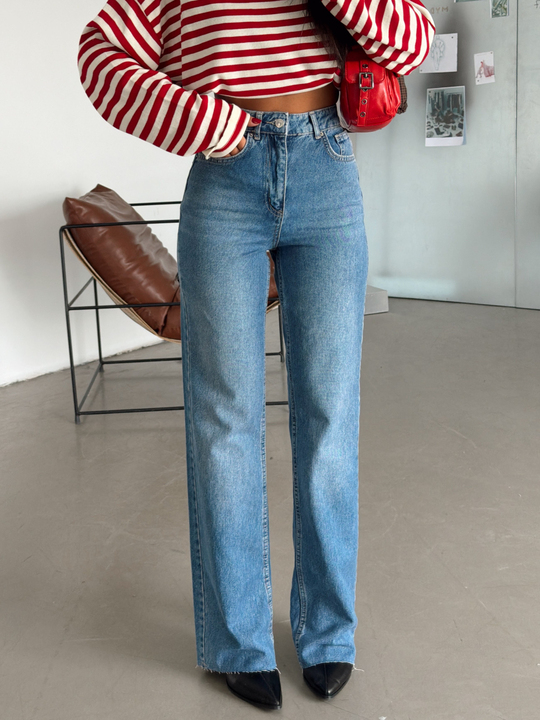 Klasik Model Kesik Paça Jean - Açık Mavi