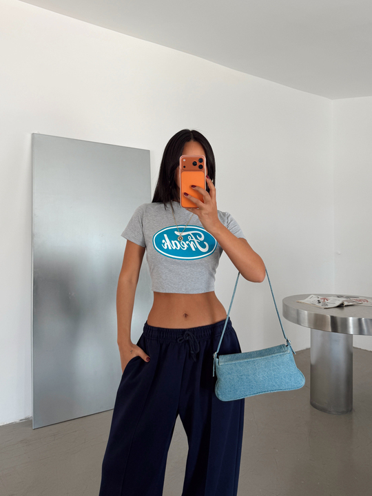 Freak Baskılı Crop Basic - Gri
