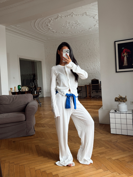 Bisiklet Yaka Düğme Detaylı Relax Takım - Beyaz