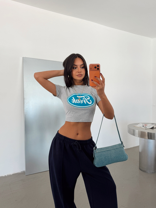 Freak Baskılı Crop Basic - Gri