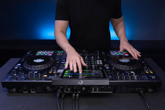 AlphaTheta XDJ-AZ 4 Kanal DJ Controller Fiyatı ve Özellikleri