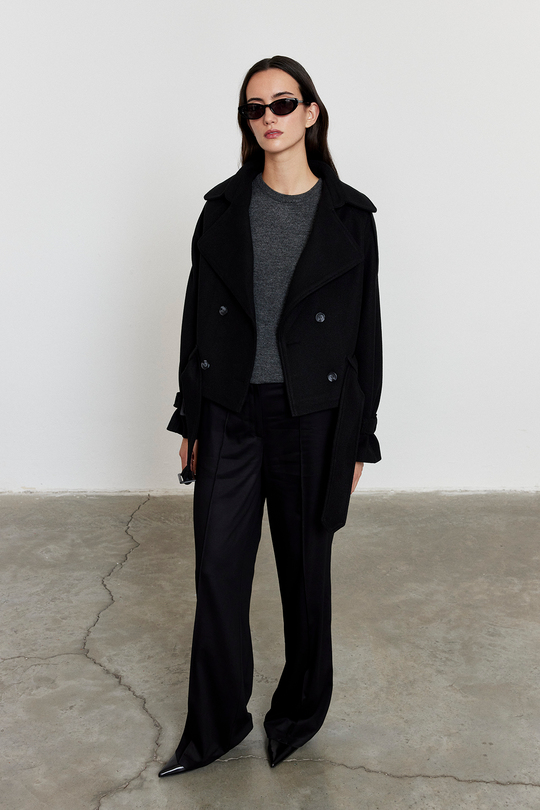 Apoletli Kısa Kaşe Kaban Siyah