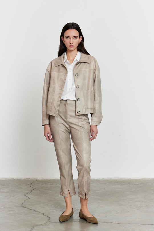 Suni Deri Yırtmaç Detay Pantolon Bej