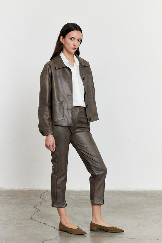 Suni Deri Yırtmaç Detay Pantolon Gri