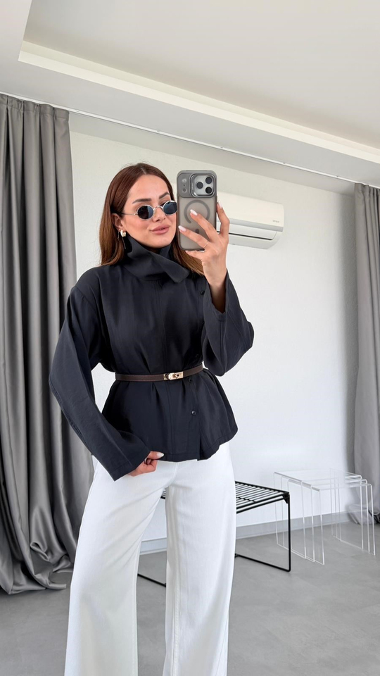 Siyah Elsa Dik Yakalı Gömlek