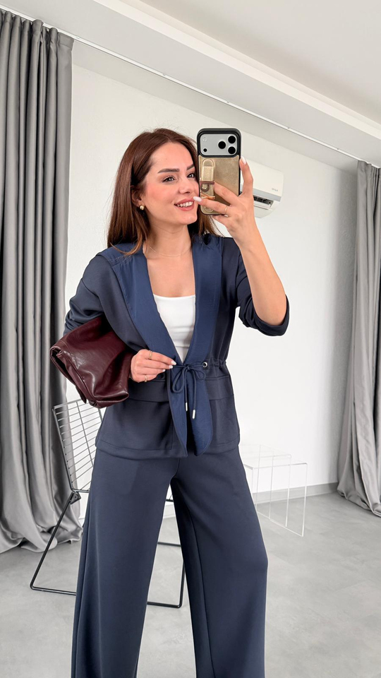 Gala Önden Bağlamalı Kapüşonlu Takım