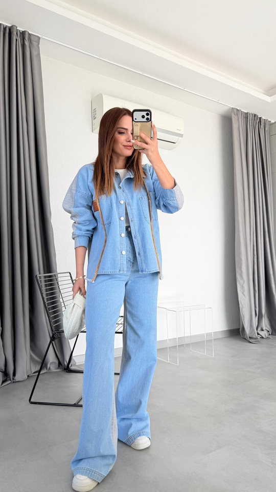 Önü Denim Detaylı Takım