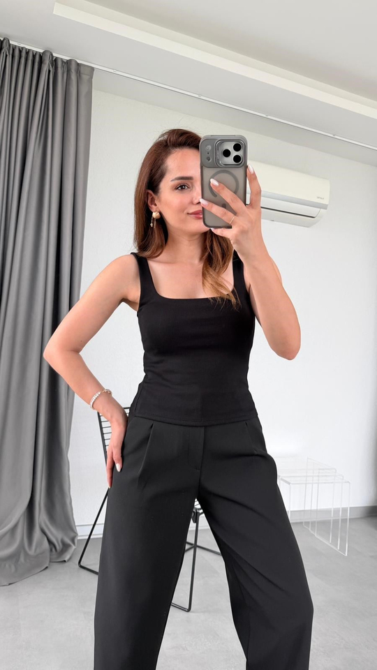 Siyah Emma Askılı Atlet