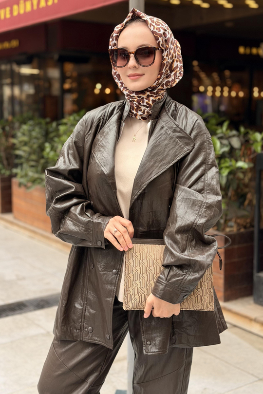 Ghisa Geniş Yaka Fermuar Ve Düğmeli Deri Trenç
