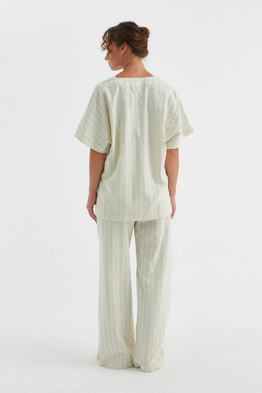 Kalın Çizgi Detaylı Gömlek Pantolon Takım Ekru