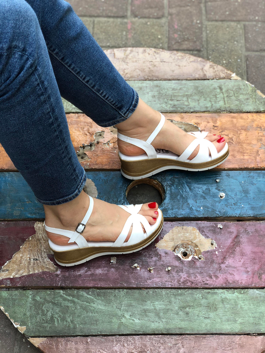 Buğra erol ortopedik tabanlı sandalet kayra