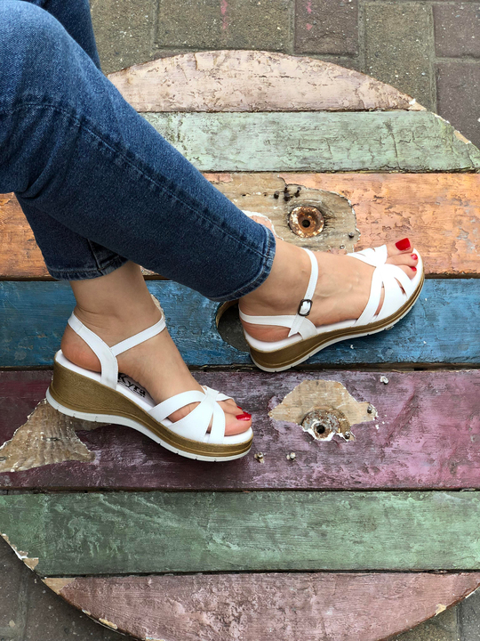 Buğra erol ortopedik tabanlı sandalet kayra