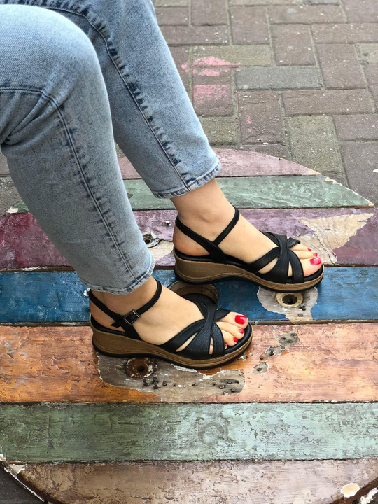 Buğra erol ortopedik tabanlı sandalet kayra