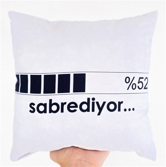 Sabrediyor Yastık