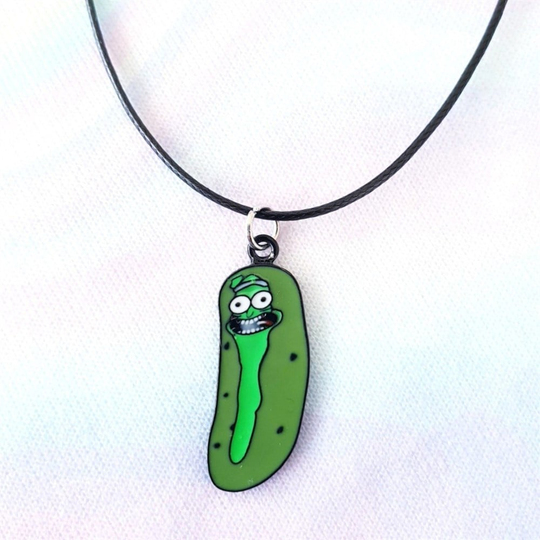 Siyah İpli Pickle Kolye