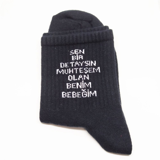 Siyah Muhteşem Olan Benim Çorap