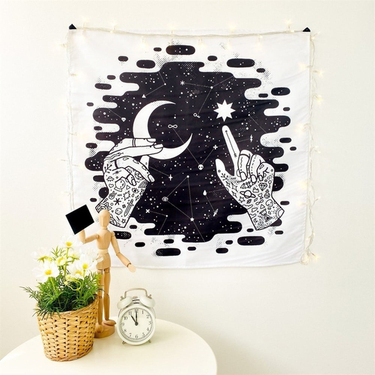 Ay Tutan El Duvar Halısı 70x70 cm