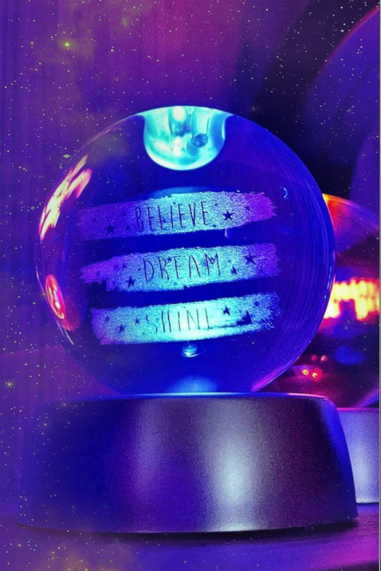 Believe Dream Shine Işıklı Cam Küre
