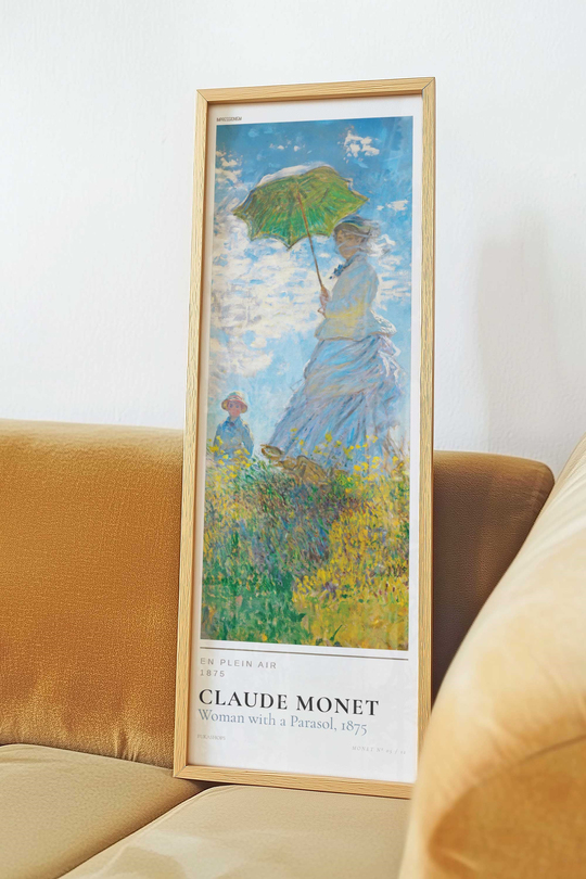 Claude Monet Şemsiyeli Kadın Tablosu – Empresyonist Klasik Dikey Sanat Posteri – Ahşap Çerçeveli