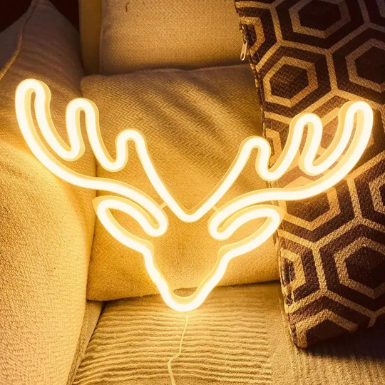 Geyik Neon Duvar Dekoru