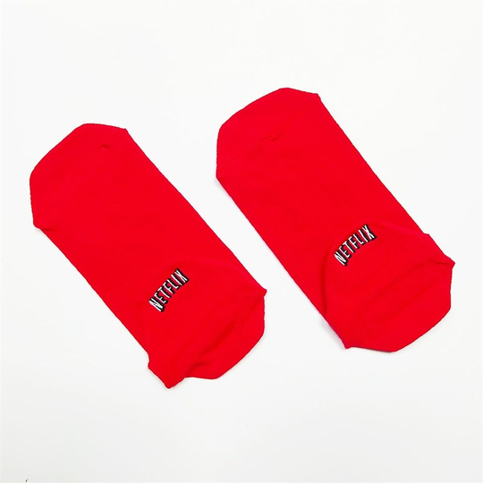 Netflix Kırmızı Patik Çorap