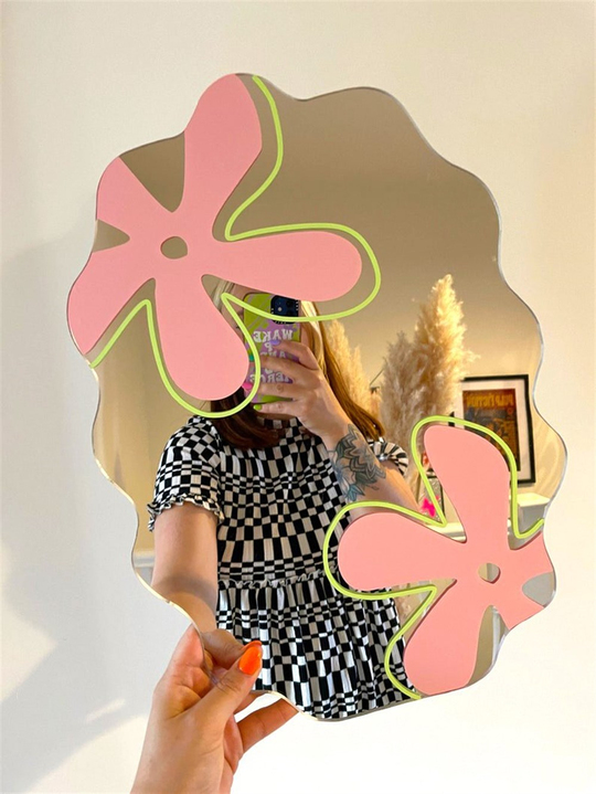 Pastel Çiçekli Ayna