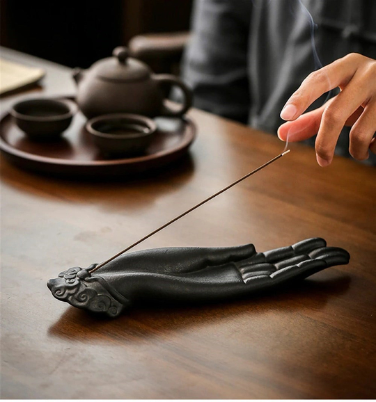 Siyah El Tütsülük