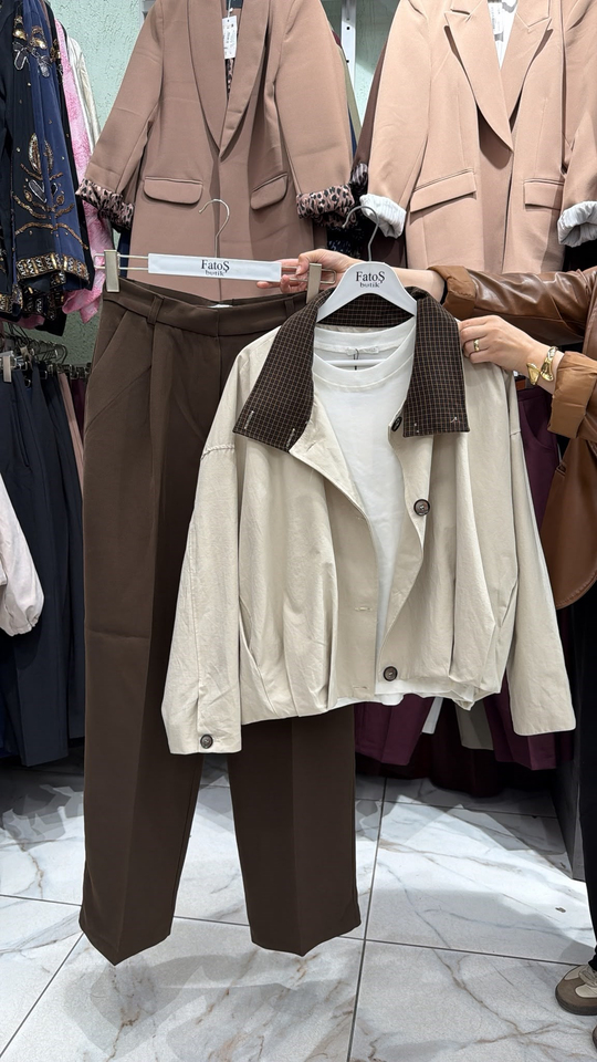 Yaka Ekose Desenli Trenç