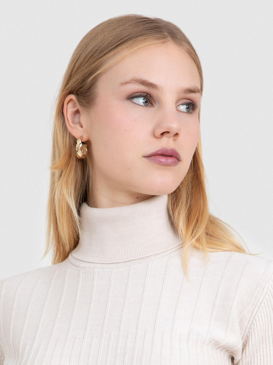 High Neck Style: 100% Organic Wool Ribbed High Neck Sweater