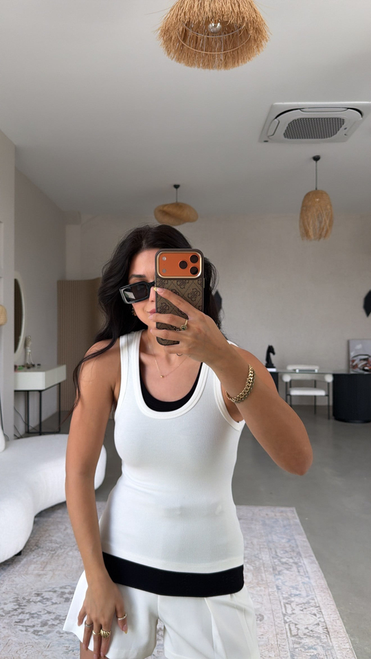 Beyaz Kaşkorse Çiftli Garnili Atlet