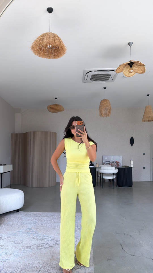 Sarı Bubble Omzu Düşük Bluz Pantolon Takım