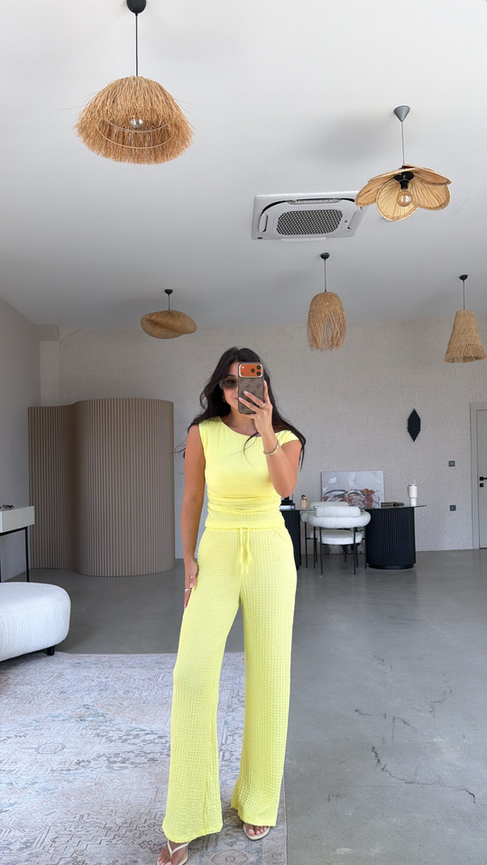 Sarı Bubble Omzu Düşük Bluz Pantolon Takım