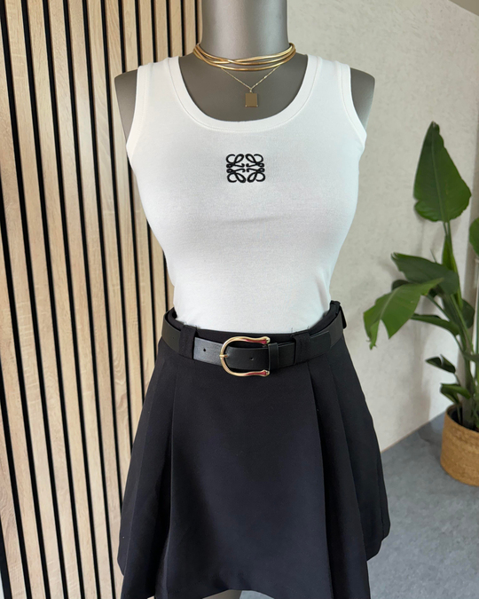 Beyaz önü nakışlı pamuklu body