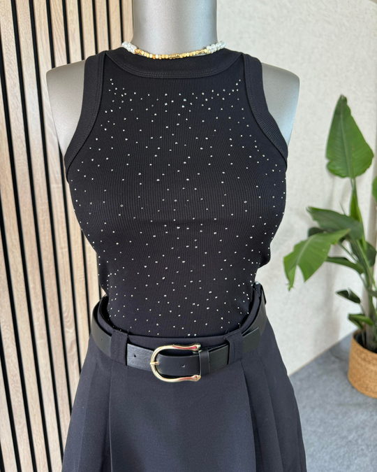 Siyah taşlı halter yaka body