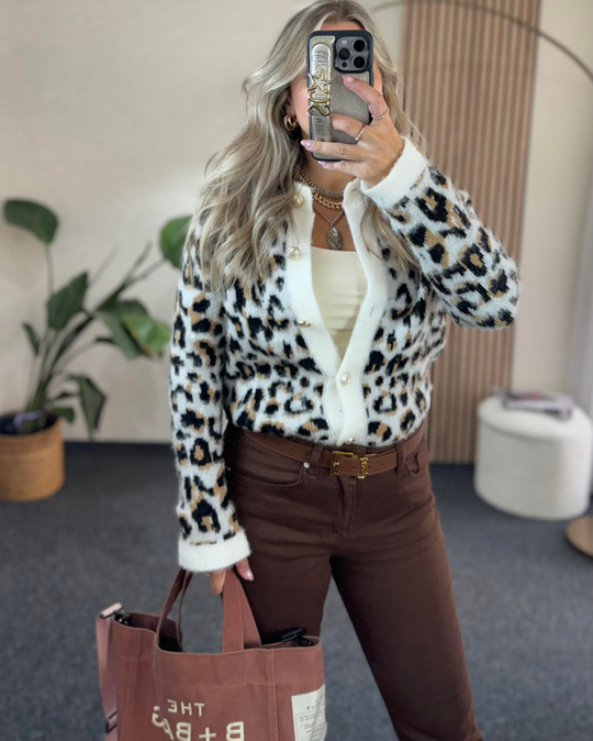 Leopar Beyaz Gold Düğmeli Yumoş Hırka