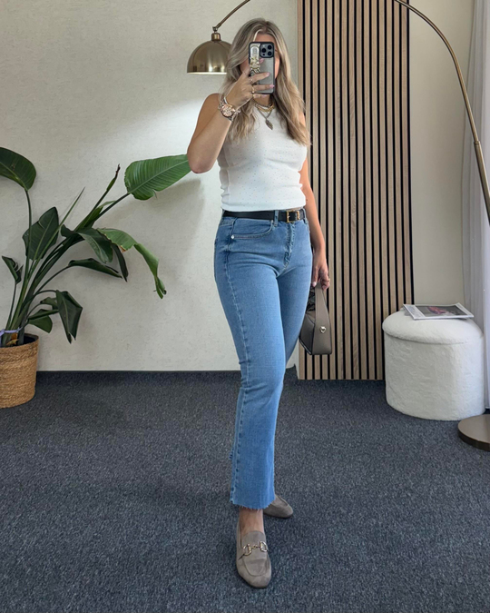 Açık Mavi Orjinal Marka Etiketli Yüksek bel Vücudu toparlayan full likralı Boyfit jean Pantolon