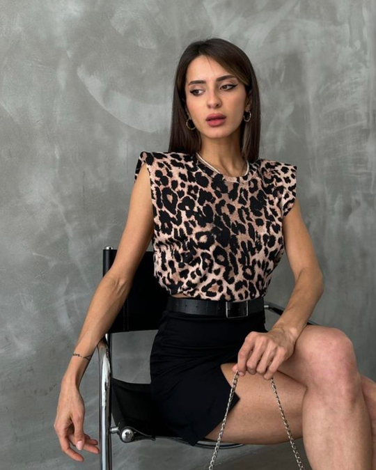 Leopar desenli vatkalı tshirt